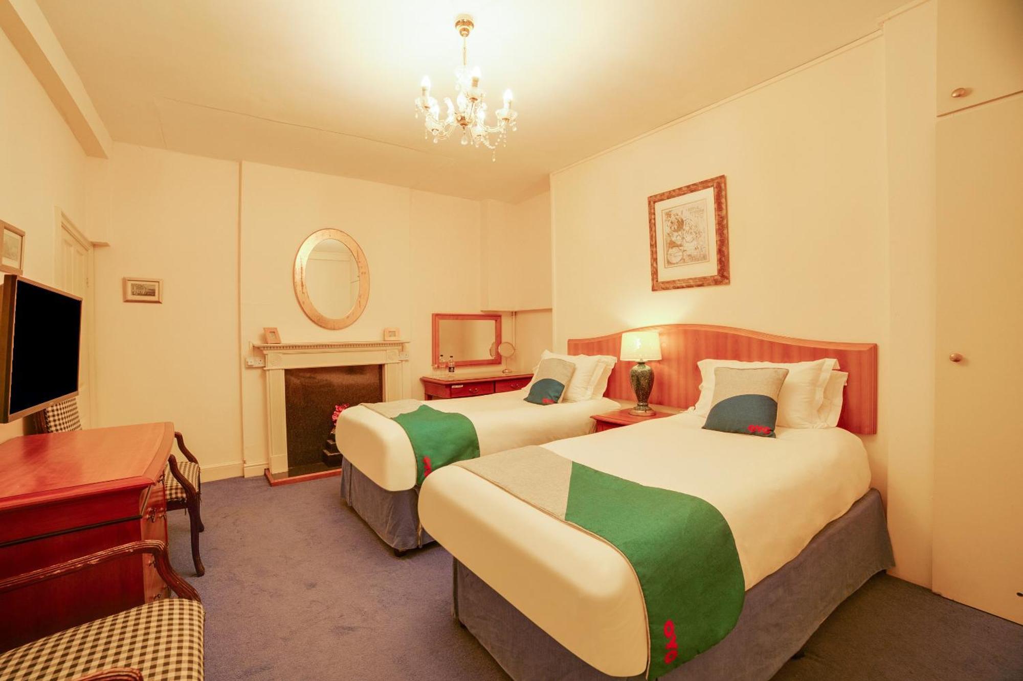 Oyo Bailbrook Lodge, Bath Eksteriør bilde
